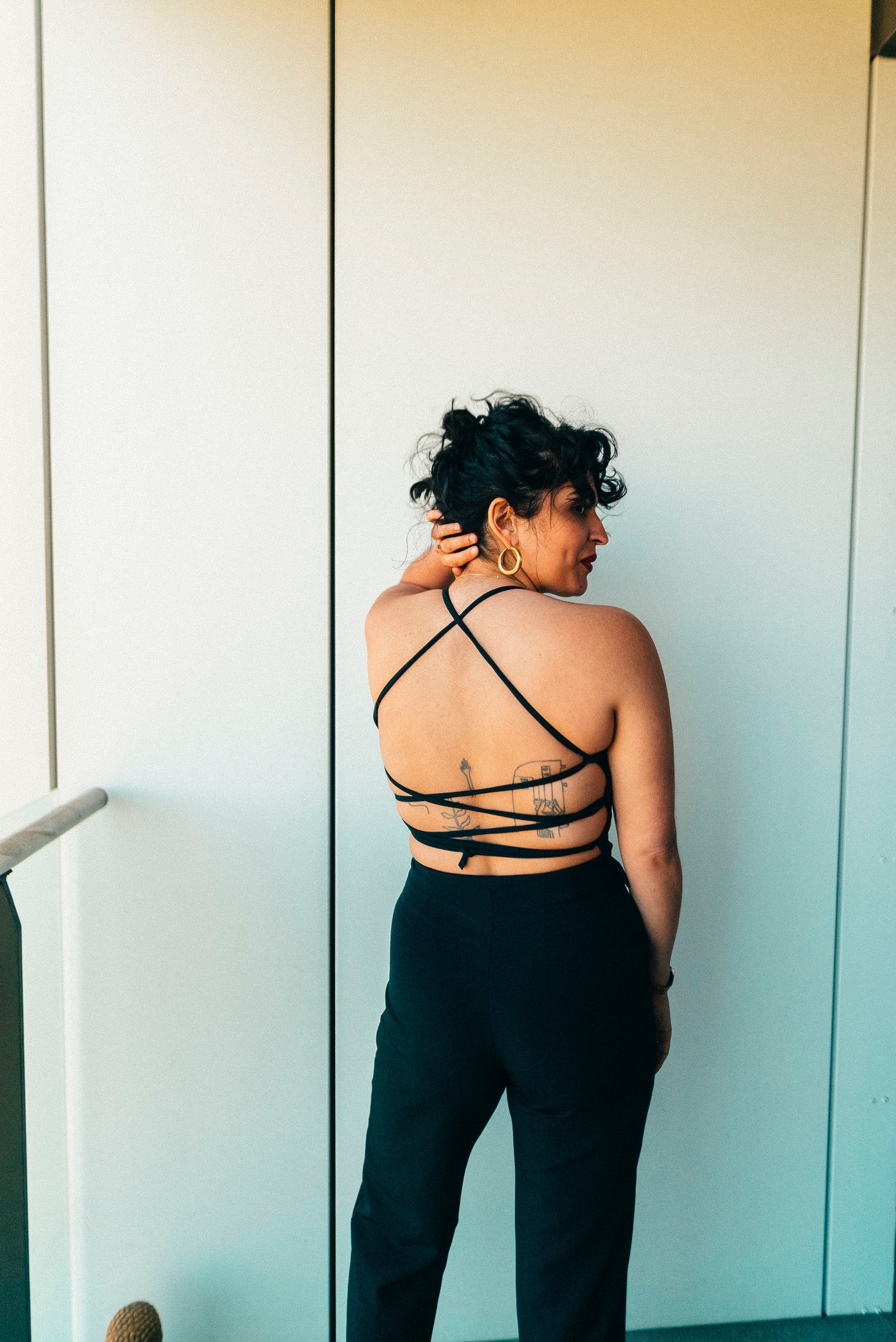 The Winnie: Lace up back top - Black